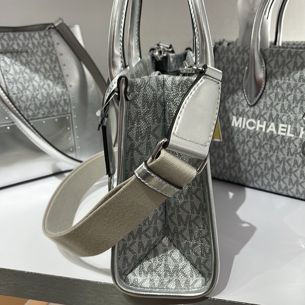 Michael Kors Mirella Small Metallic Signature Logo Crossbody Bag 
Silver 
NWT - Picture 4 of 16